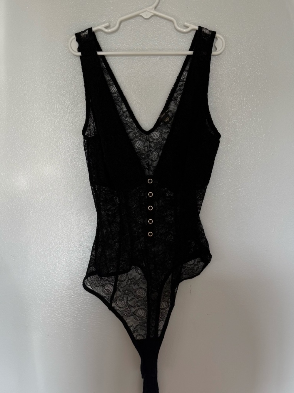 GUESS Womens Black Lace Sleeveless V Neck Body Suit Top Size - Xsmall